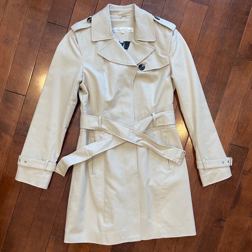 Kenneth Cole Classic Tan Trench Coat